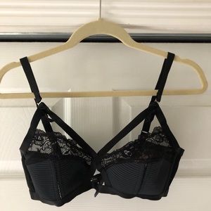 Brand new Dita Von Teese Madame X Bra. black 36D